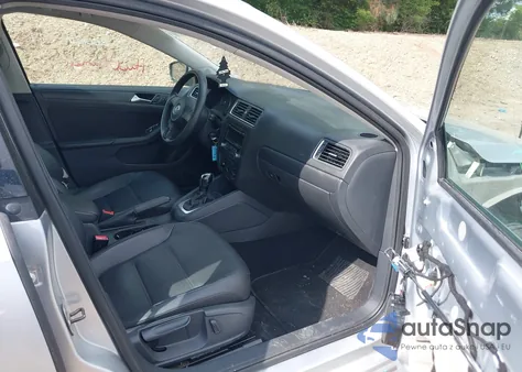 2014 Volkswagen Jetta 1.8T Se from USA, damaged, VIN 3VWD17AJXEM295138